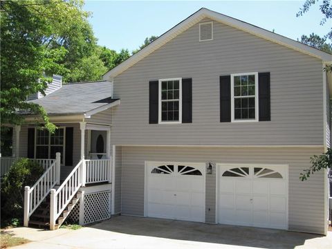 A home in Flowery Branch