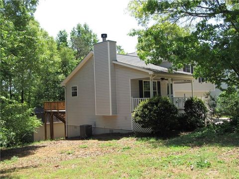 A home in Flowery Branch