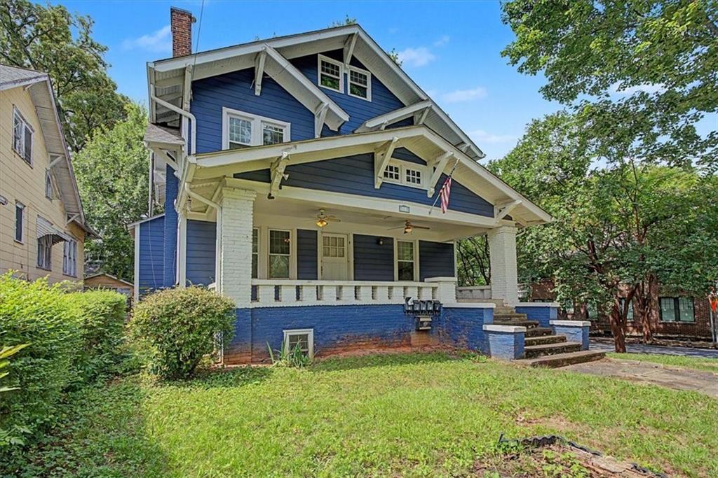 811 Saint Charles Avenue NE
