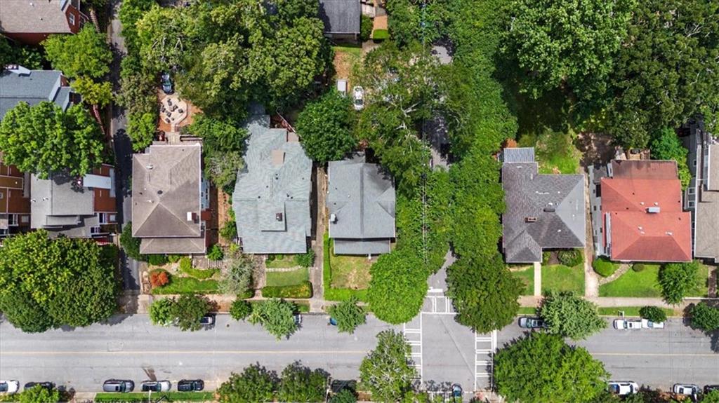 811 Saint Charles Avenue NE
