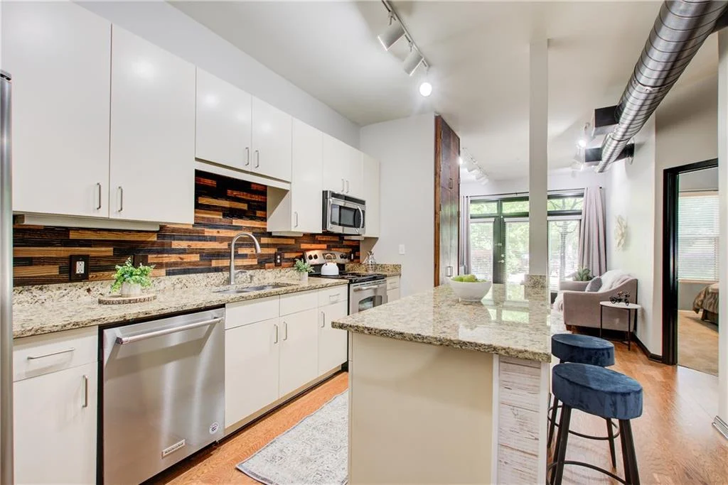 5300 Peachtree Road Unit 0502