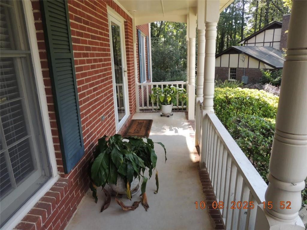 1111 GUNNISON Court