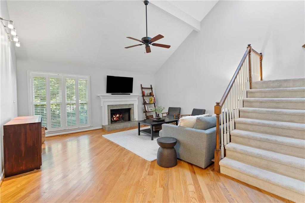 1702 Defoors Walk NW