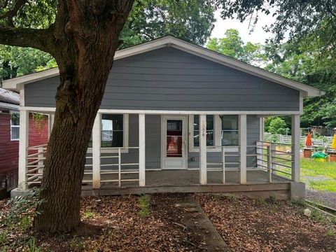 Homes For Sale - 1094 Harwell Street<br/> Atlanta, GA 30314