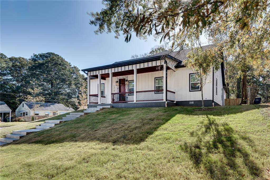 1318 Bluefield Drive SW