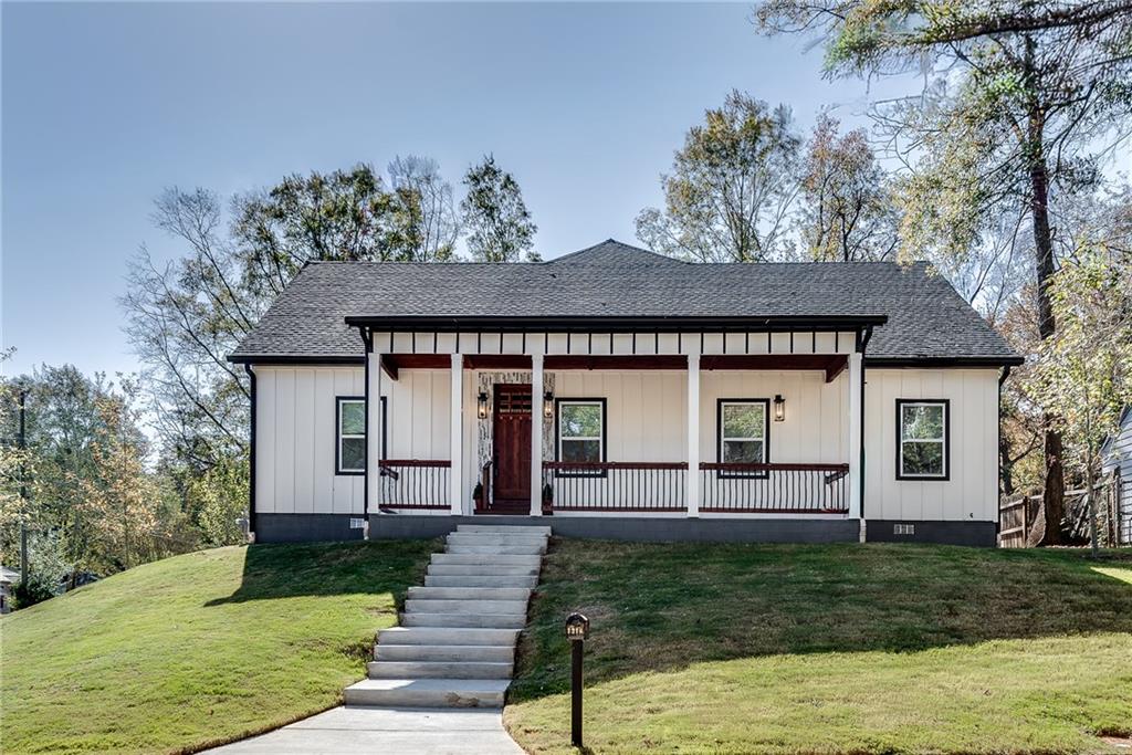 1318 Bluefield Drive SW