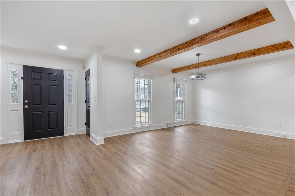 808 Valbrook Court SW