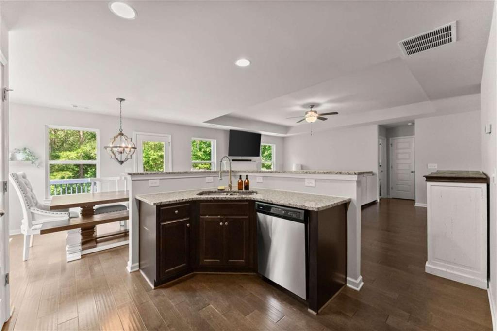 3406 Silver Ridge Drive, Gainesville, Georgia image 9