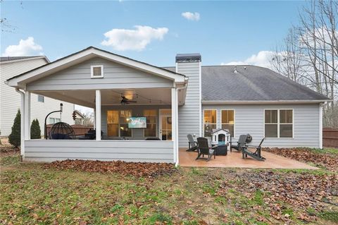 A home in Dawsonville