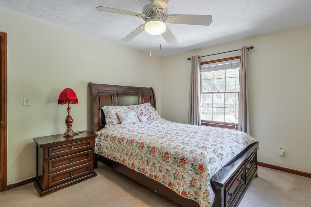 1423 Fairfield Drive, Lilburn, Georgia image 21