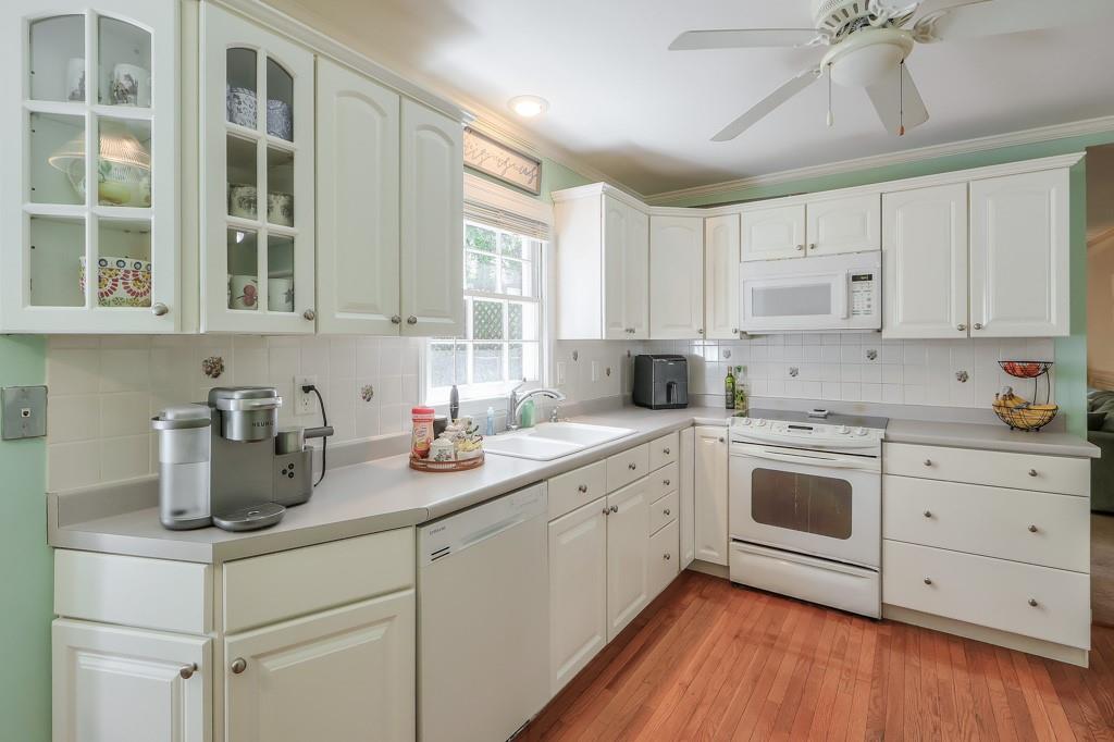 1423 Fairfield Drive, Lilburn, Georgia image 10