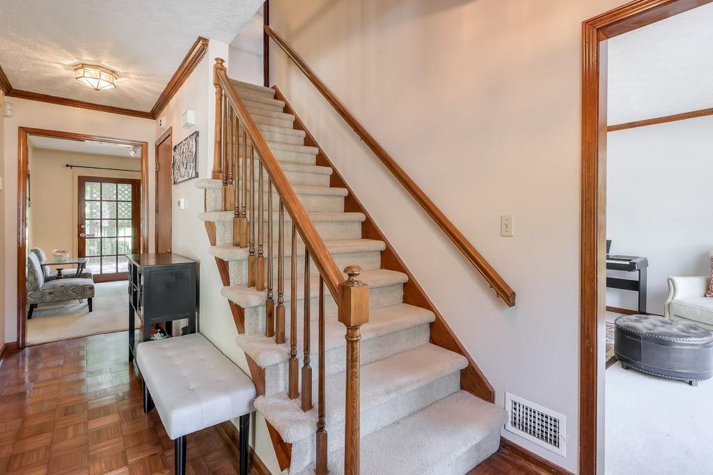 1423 Fairfield Drive, Lilburn, Georgia image 3