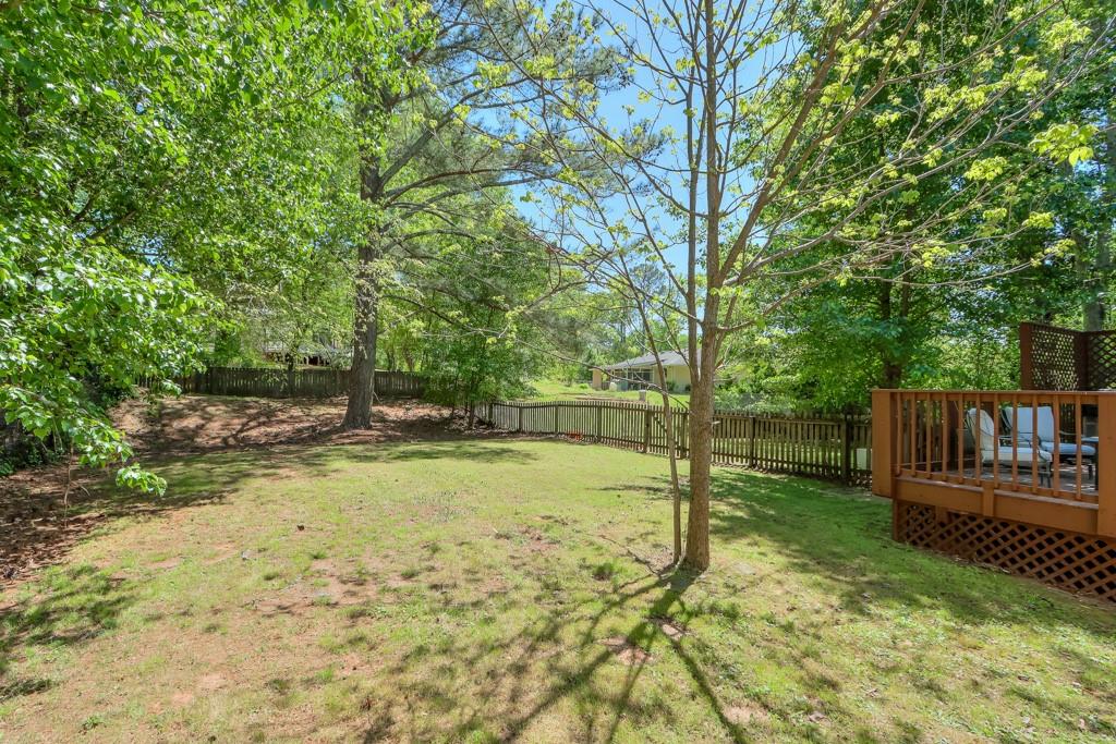 1423 Fairfield Drive, Lilburn, Georgia image 24