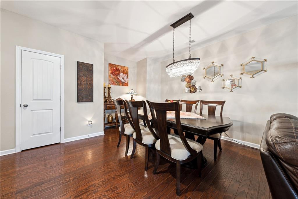 1635 Hampton Oaks Drive, Alpharetta, Georgia image 6