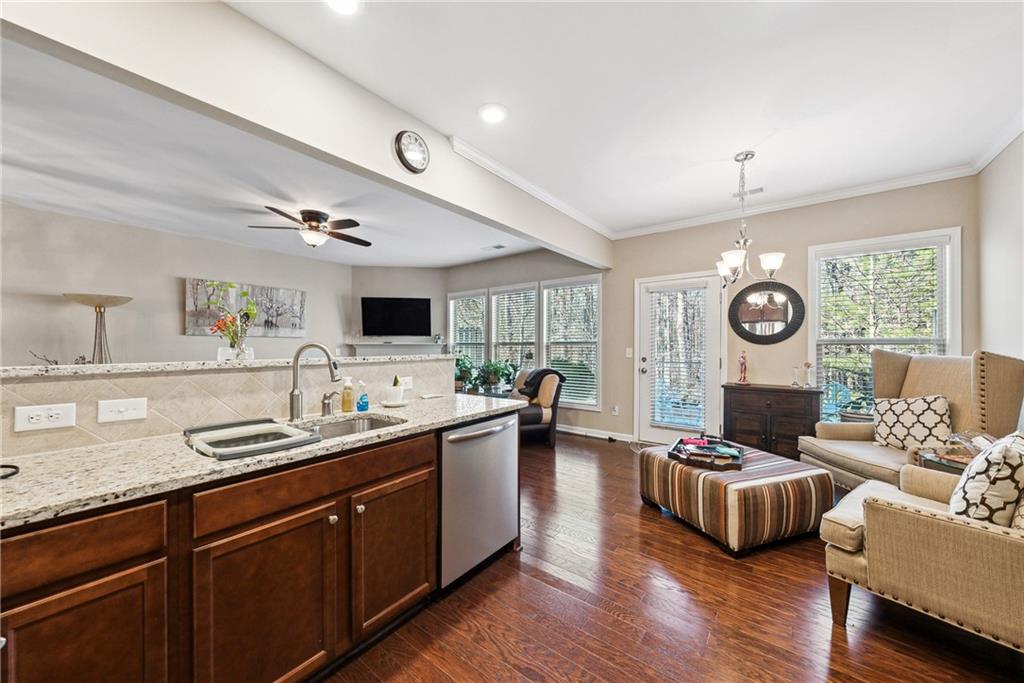 1635 Hampton Oaks Drive, Alpharetta, Georgia image 13