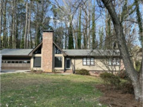 A home in Lilburn