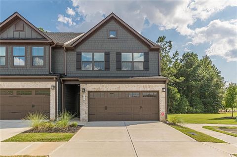 Townhouse For Sale - 255 Climbing Ivy Circle<br/> Fayetteville, GA 30214