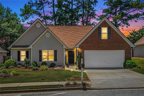 Single Family Residence in Loganville GA 4292 Beaverton Circle 3.jpg