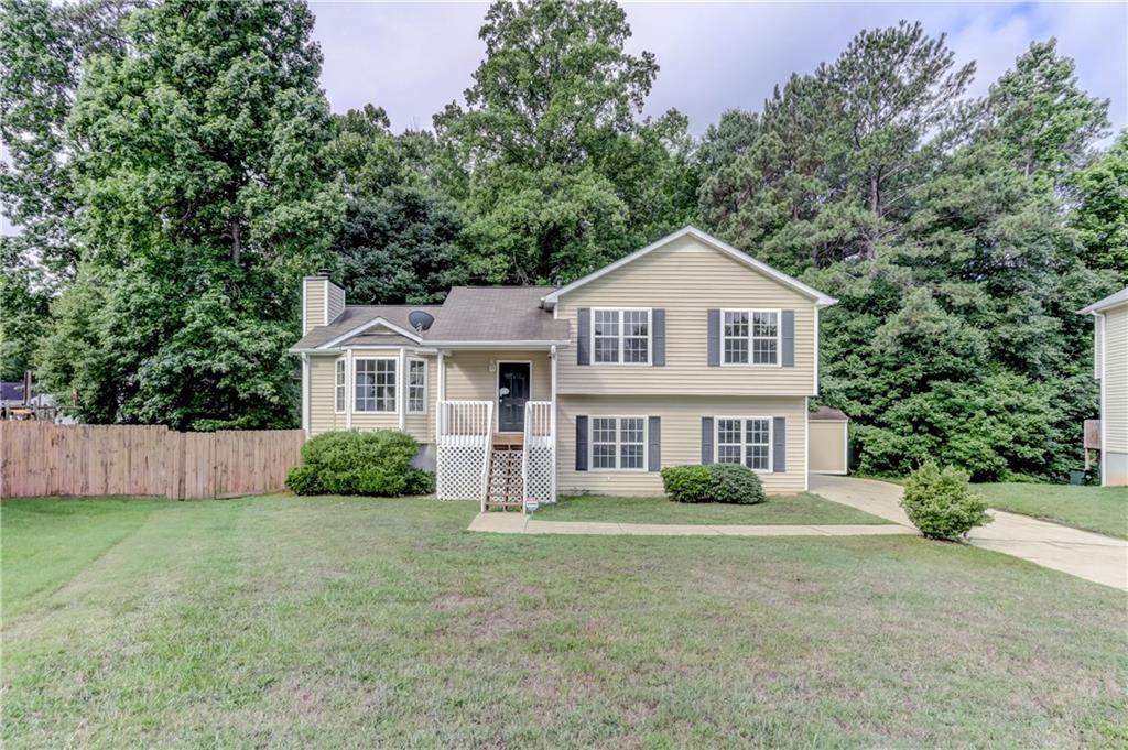 Situated in the desirable Grayson Pointe subdivision, this home's location provides easy access to I-285 for convenient trips to
Downtown or the Vinings/Battery area.
This 3 bed 2 bath home features a large, open living space with high ceilings, a kitchen with stainless steel appliances, and a full laundry room. The porch and sun room provide great places to relax and overlook the large, fully fenced back yard. The spacious master bathroom features separate shower and soaking tub. A lockable dry storage shed is also included. A two car garage provides ample room for parking and storage.
Available August 1, 2024.