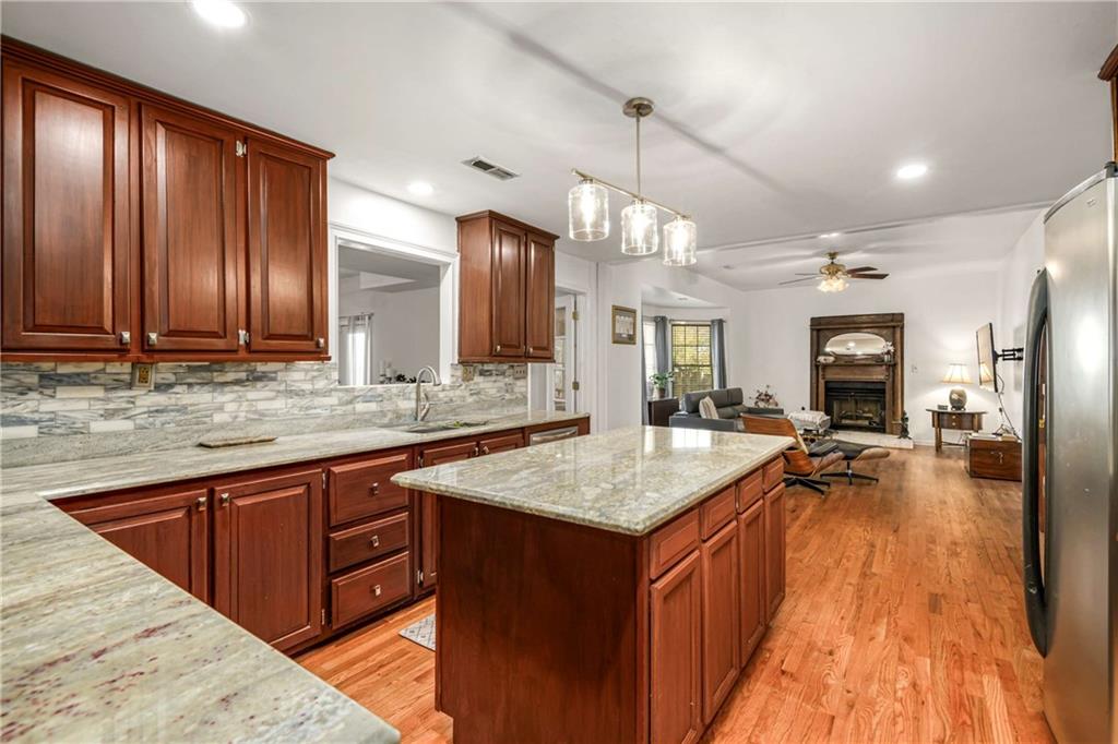 614 Robinson Avenue SE