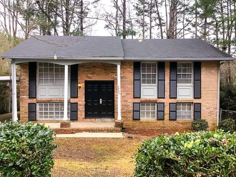 4666 Edwina Lane Atlanta GA 30331
