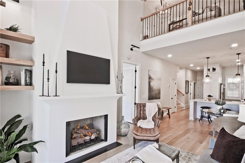 220 Creek View Lane