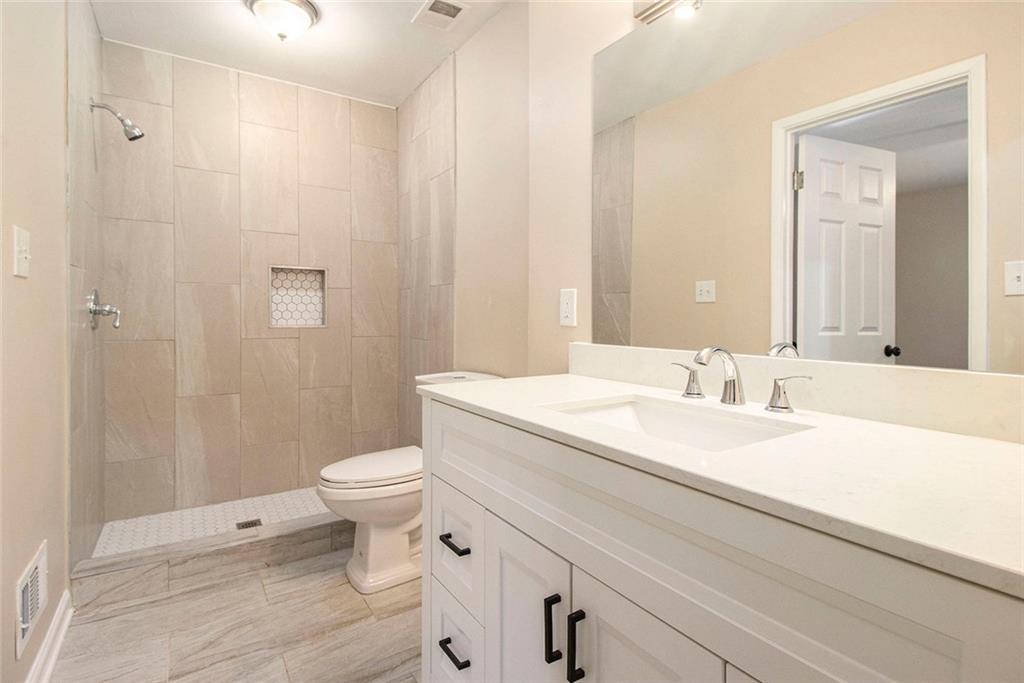 1207 Ellington Drive, Morrow, Georgia image 21