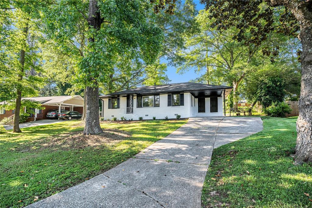 1207 Ellington Drive, Morrow, Georgia image 2