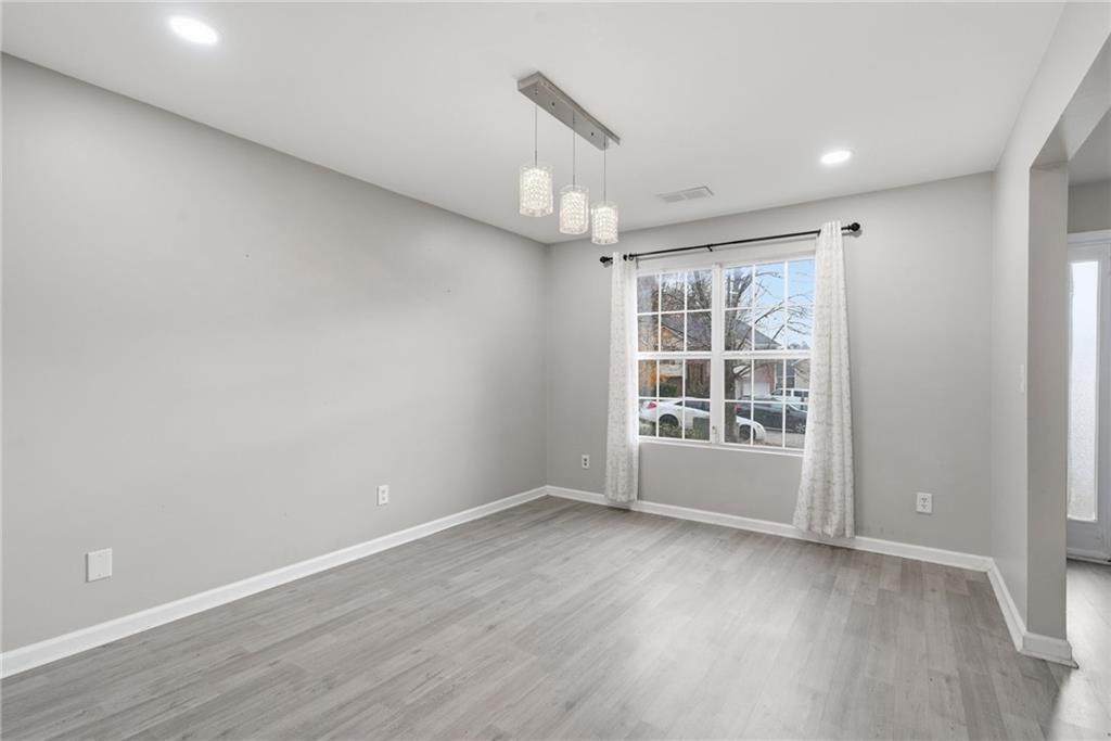 3301 Pine Grove Circle SE