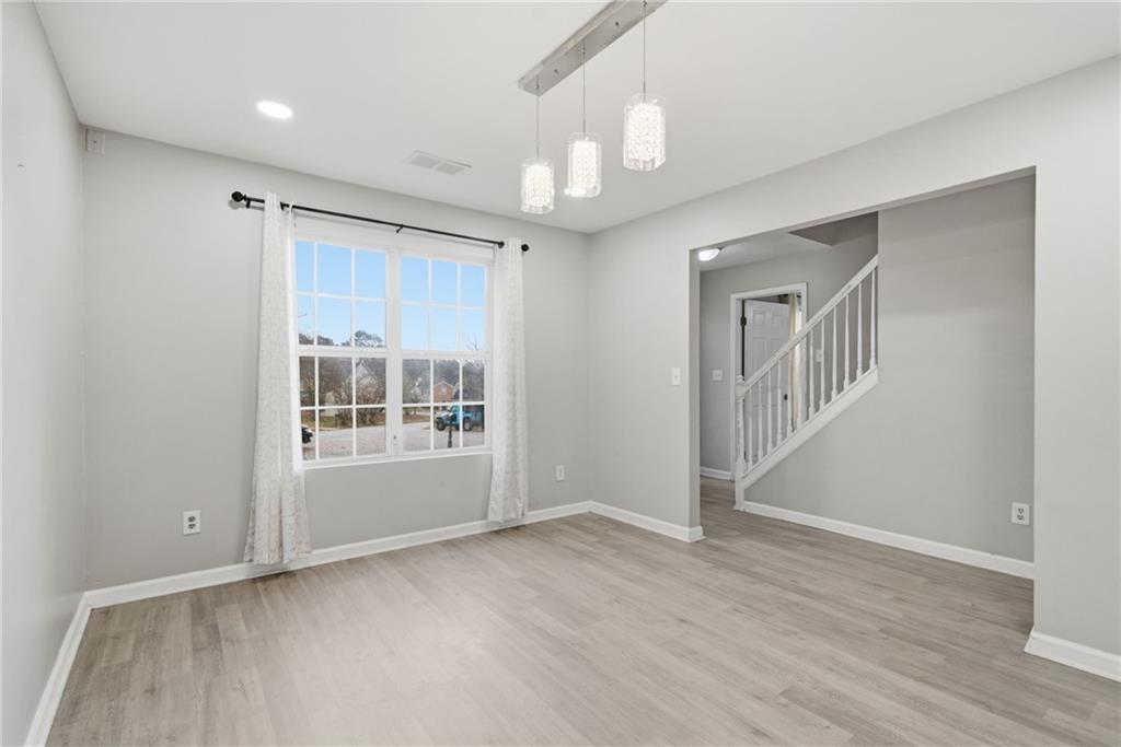 3301 Pine Grove Circle SE