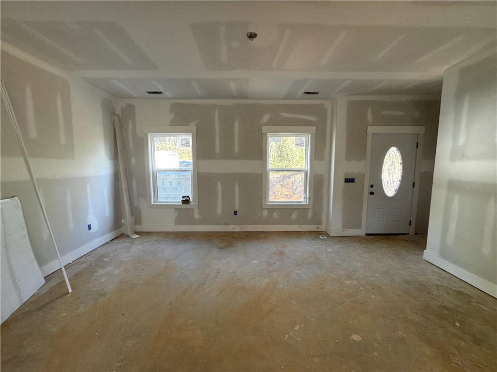 297 Wilshire Road NE