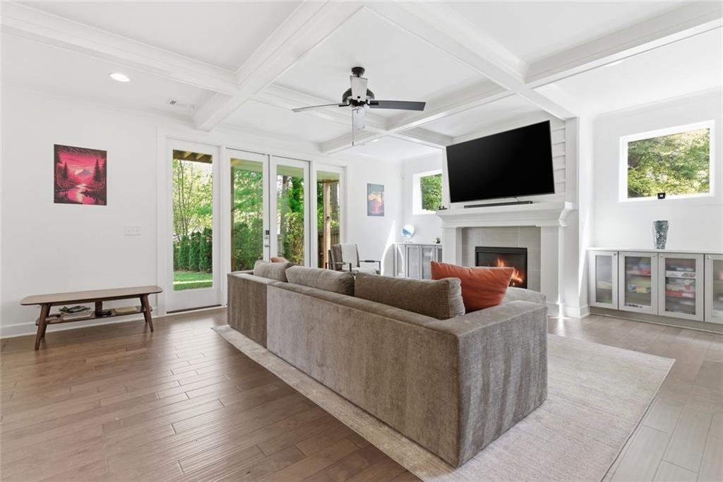 390 Maynard Terrace SE