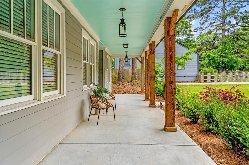 390 Maynard Terrace SE