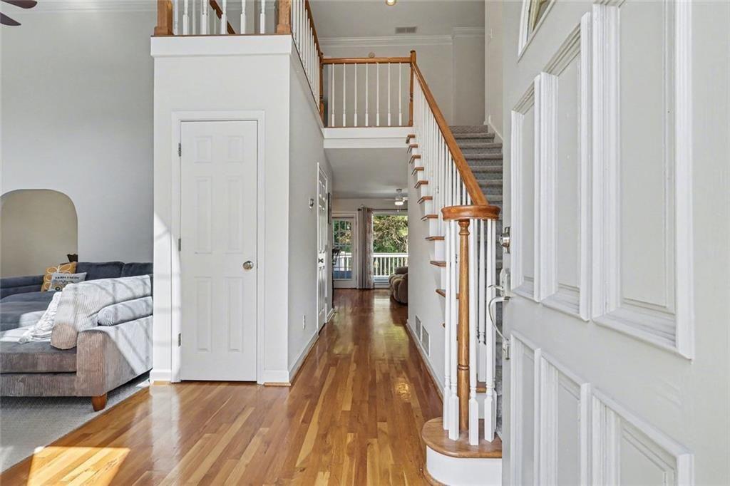 2120 Thorndale Drive SW