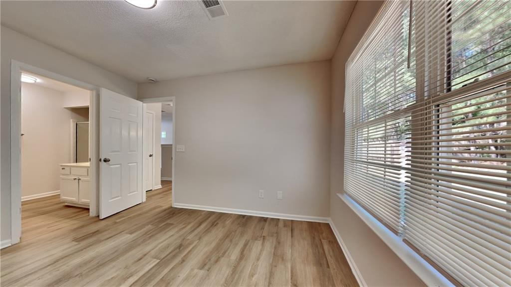 5870 Sable Glen Road, Atlanta, Georgia image 11
