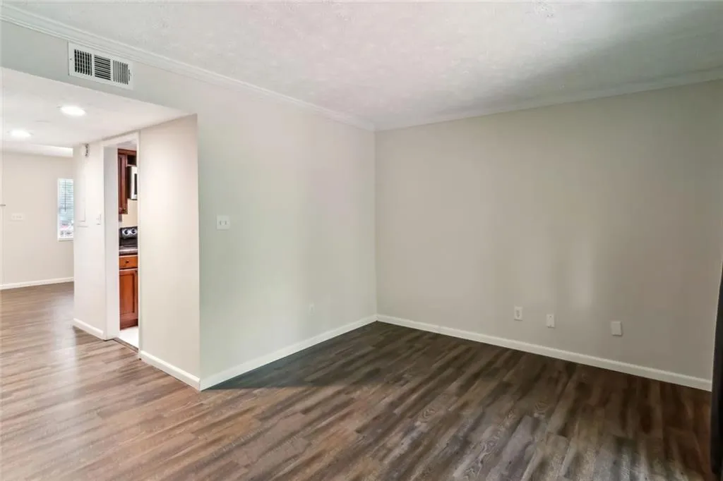 Smyrna, Georgia 30080, United States, 2 Bedrooms Bedrooms, ,2 BathroomsBathrooms,Residential,Active,187077