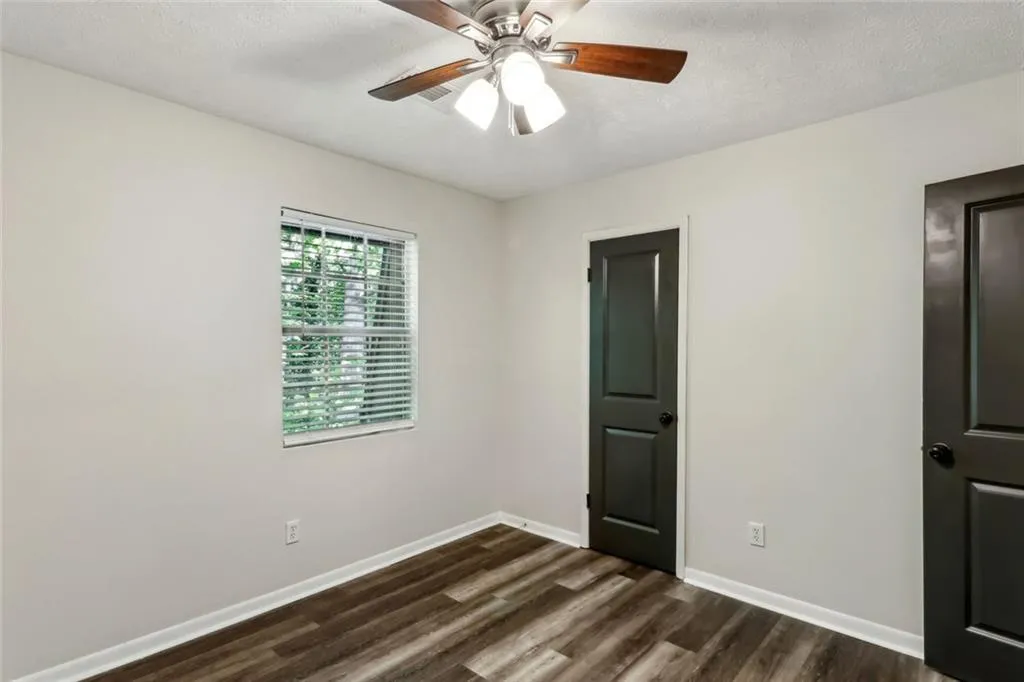 Smyrna, Georgia 30080, United States, 2 Bedrooms Bedrooms, ,2 BathroomsBathrooms,Residential,Active,187077