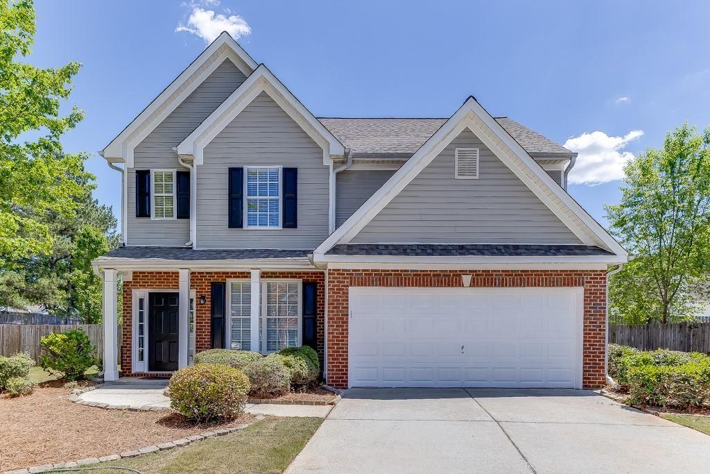 Charming 4BR/2.5BA home on a quiet cul-de-sac with a spacious fenced backyard — perfect for families and entertaining. Features an open kitchen and family room, plus a separate dining area. Comfortable layout throughout and a generous primary suite.
Great home, great location — don’t miss it!