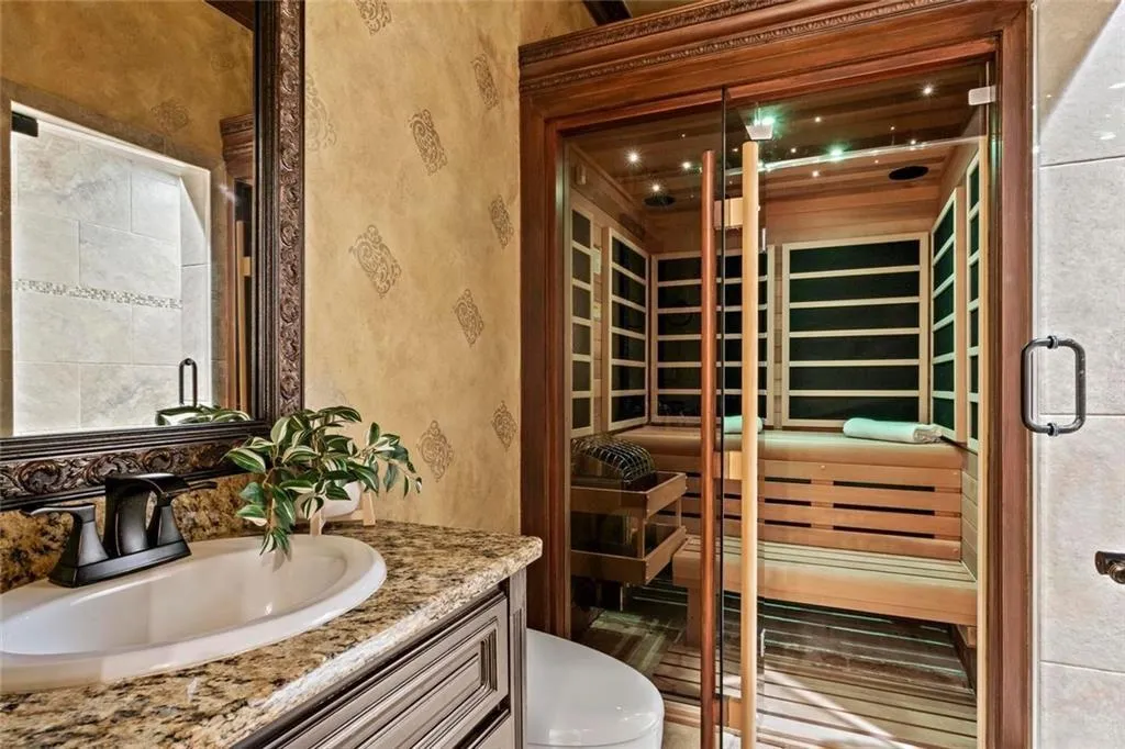 Alpharetta, Georgia 30005, United States, 6 Bedrooms Bedrooms, ,9 BathroomsBathrooms,Residential,Active,111187