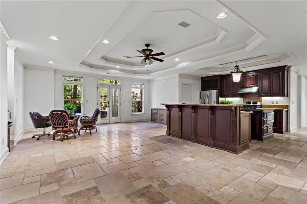 Alpharetta, Georgia 30005, United States, 6 Bedrooms Bedrooms, ,9 BathroomsBathrooms,Residential,Active,111187