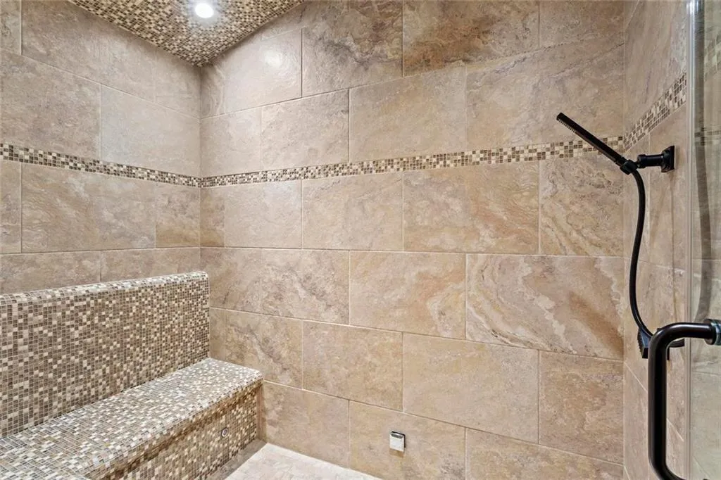 Alpharetta, Georgia 30005, United States, 6 Bedrooms Bedrooms, ,9 BathroomsBathrooms,Residential,Active,111187