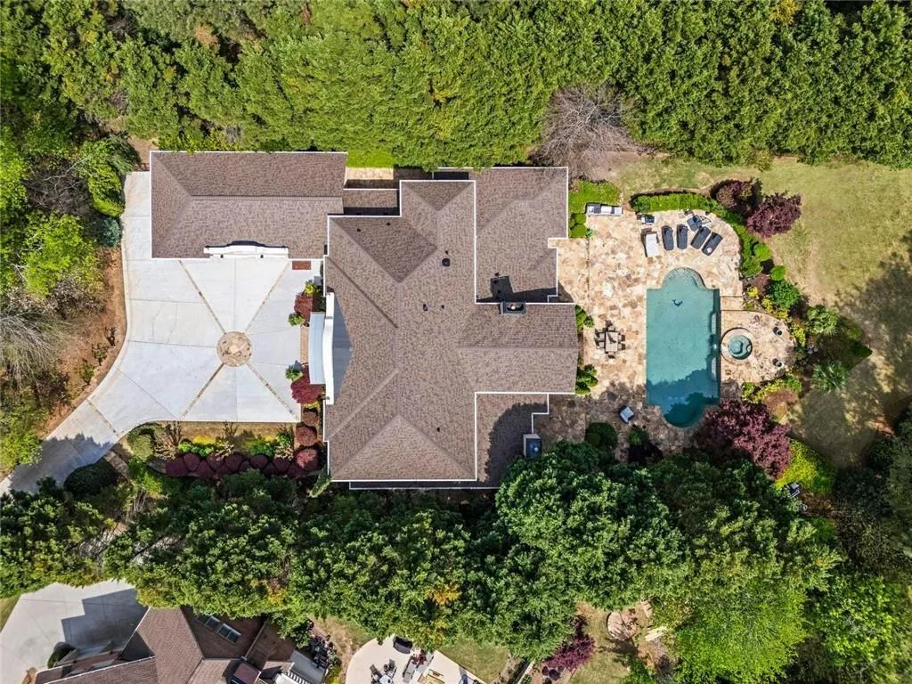 Alpharetta, Georgia 30005, United States, 6 Bedrooms Bedrooms, ,9 BathroomsBathrooms,Residential,Active,111187