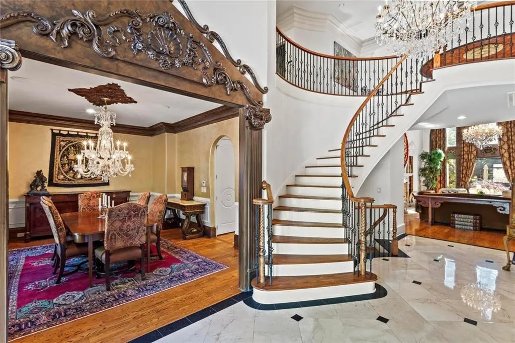 Alpharetta, Georgia 30005, United States, 6 Bedrooms Bedrooms, ,9 BathroomsBathrooms,Residential,Active,111187