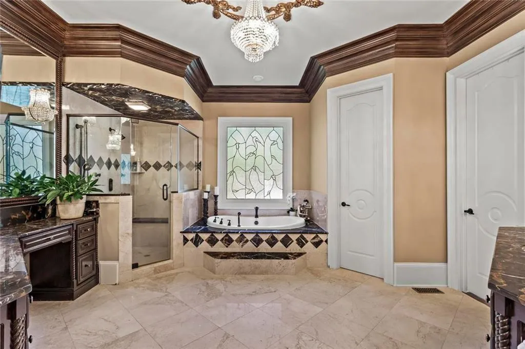 Alpharetta, Georgia 30005, United States, 6 Bedrooms Bedrooms, ,9 BathroomsBathrooms,Residential,Active,111187