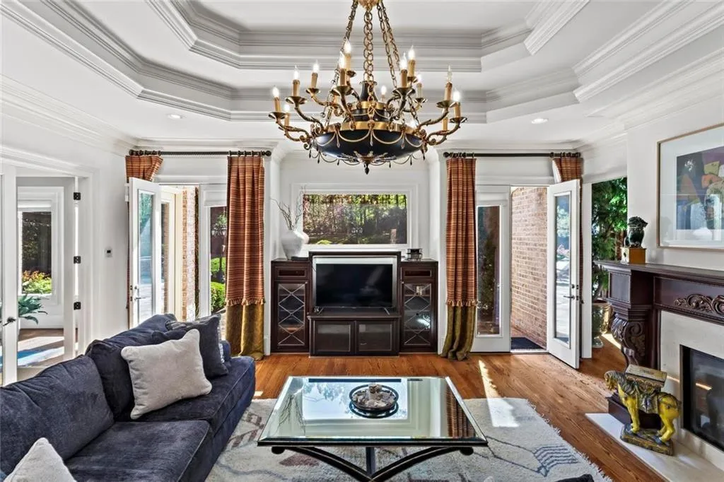 Alpharetta, Georgia 30005, United States, 6 Bedrooms Bedrooms, ,9 BathroomsBathrooms,Residential,Active,111187