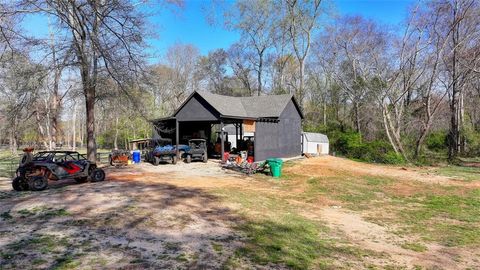 listing image 136