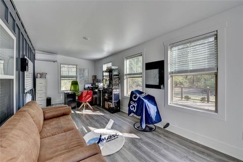 listing image 125