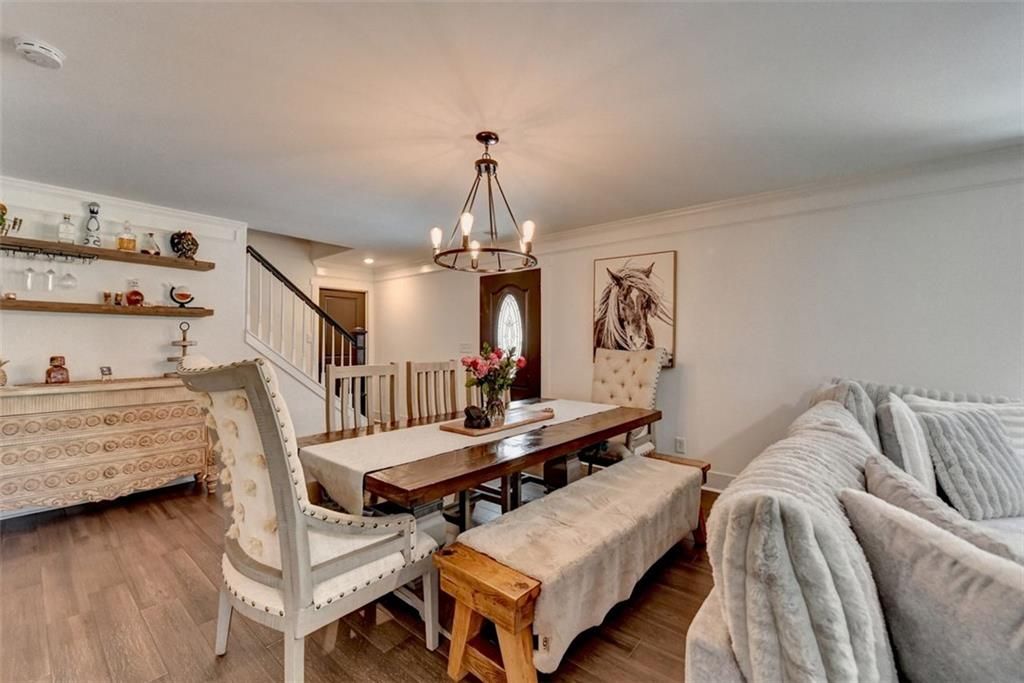 listing image 80