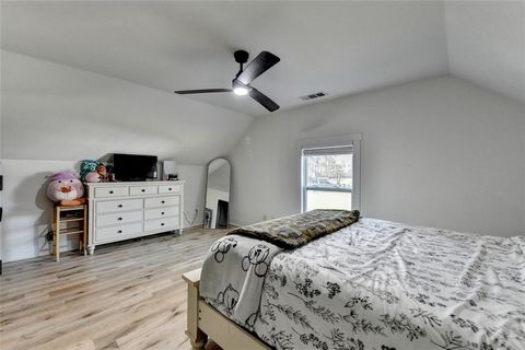 listing image 124