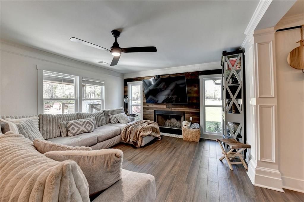 listing image 81